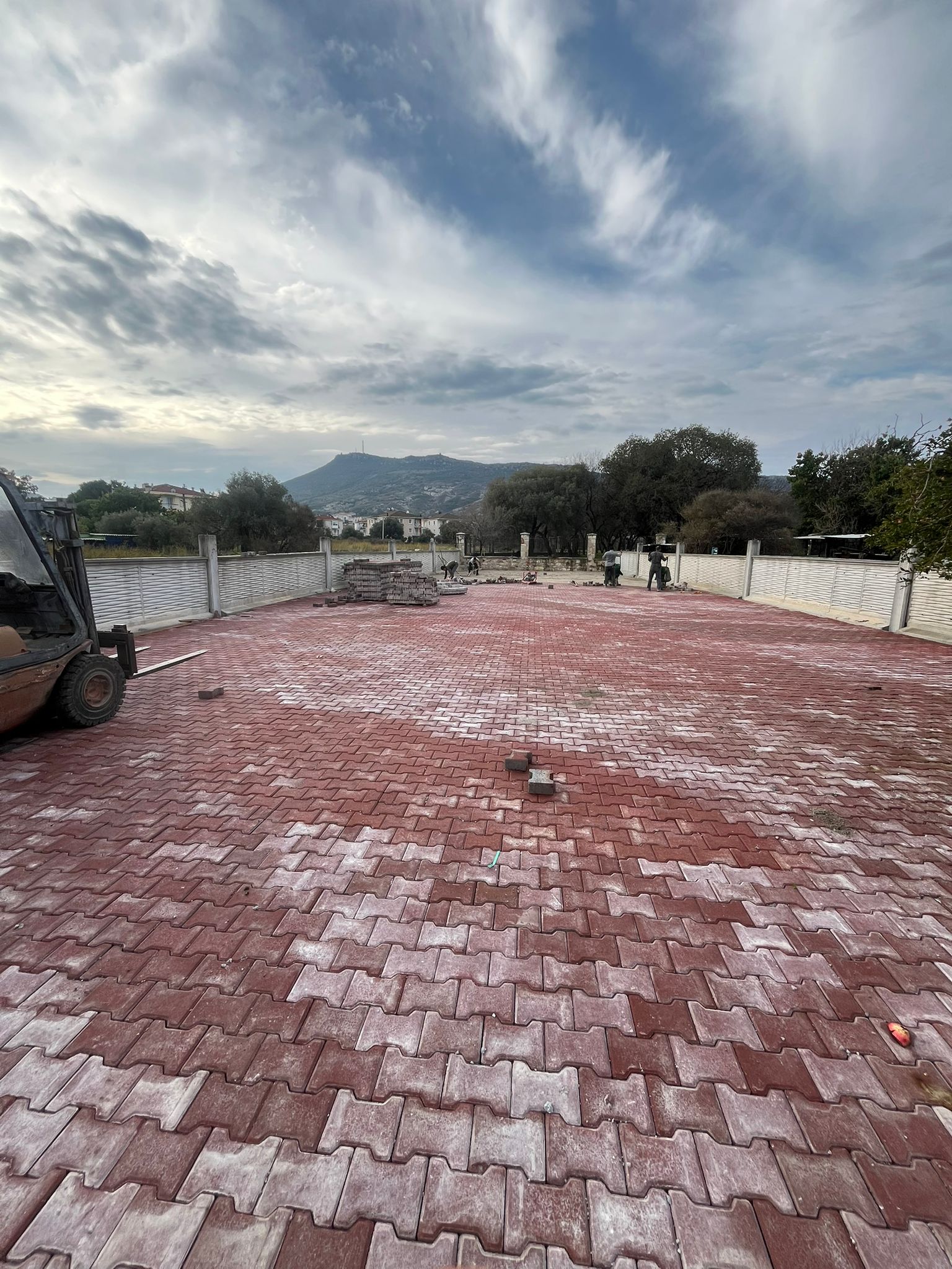 izmir kilit parke tasi haziran 1